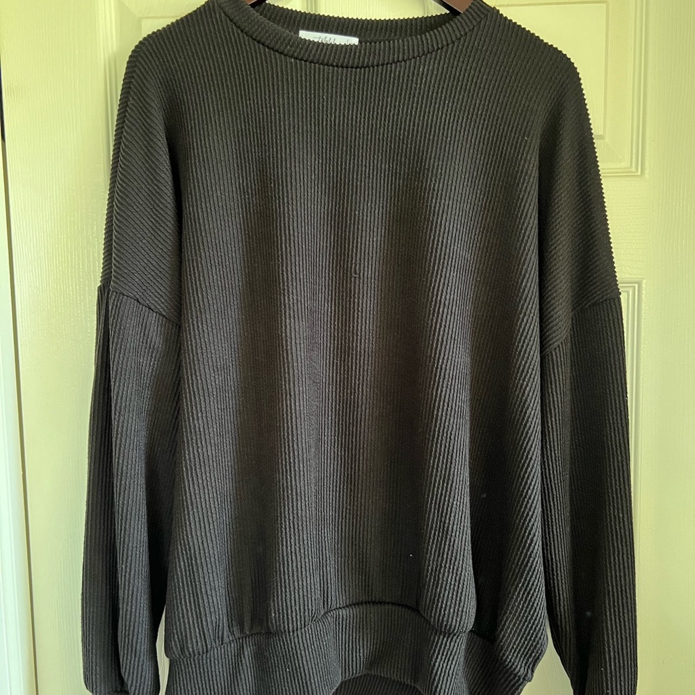 Shop Talulah Comfy Ribbed Pullover - Picture 2 of 4